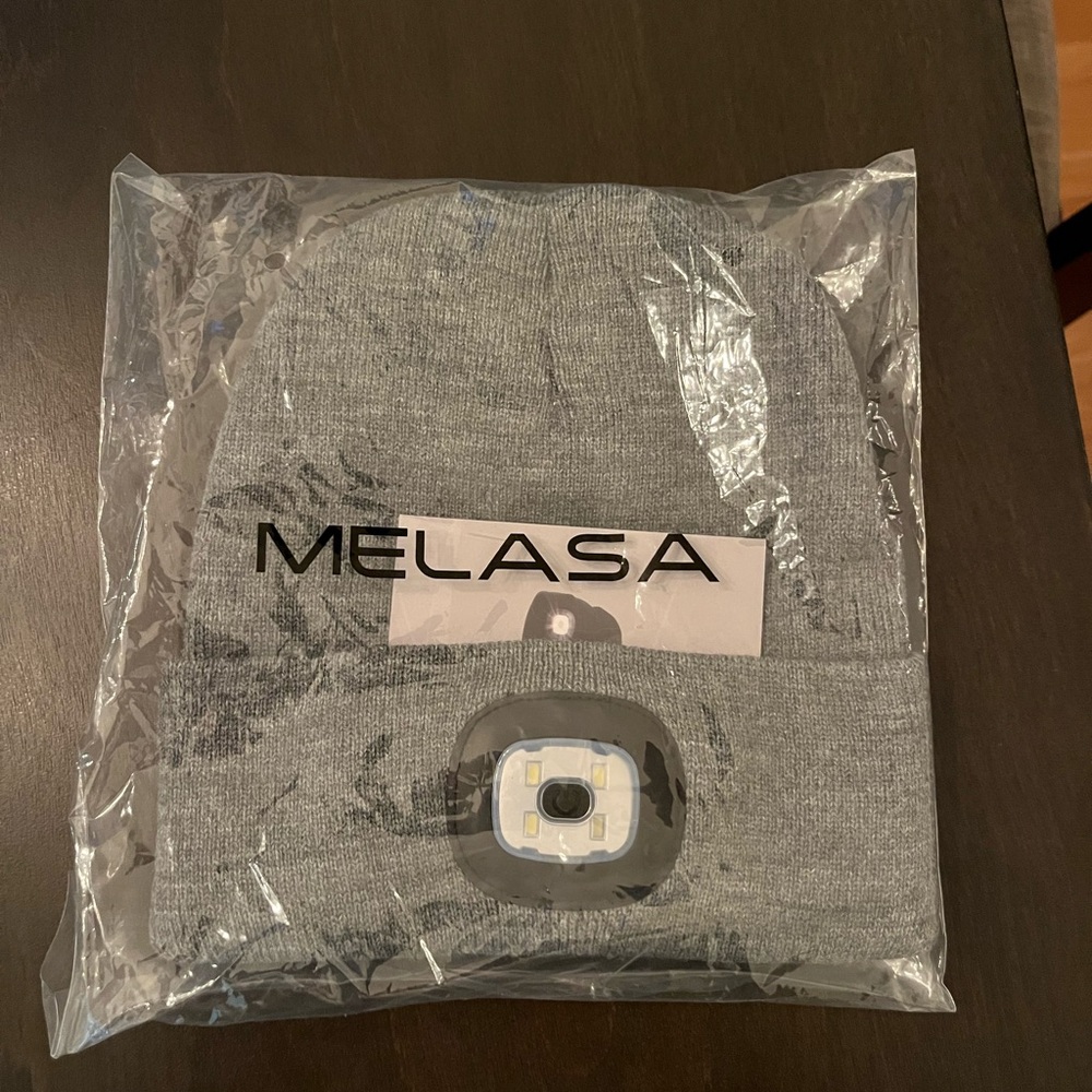 Melasa Gray‎ LED Beanie Hat